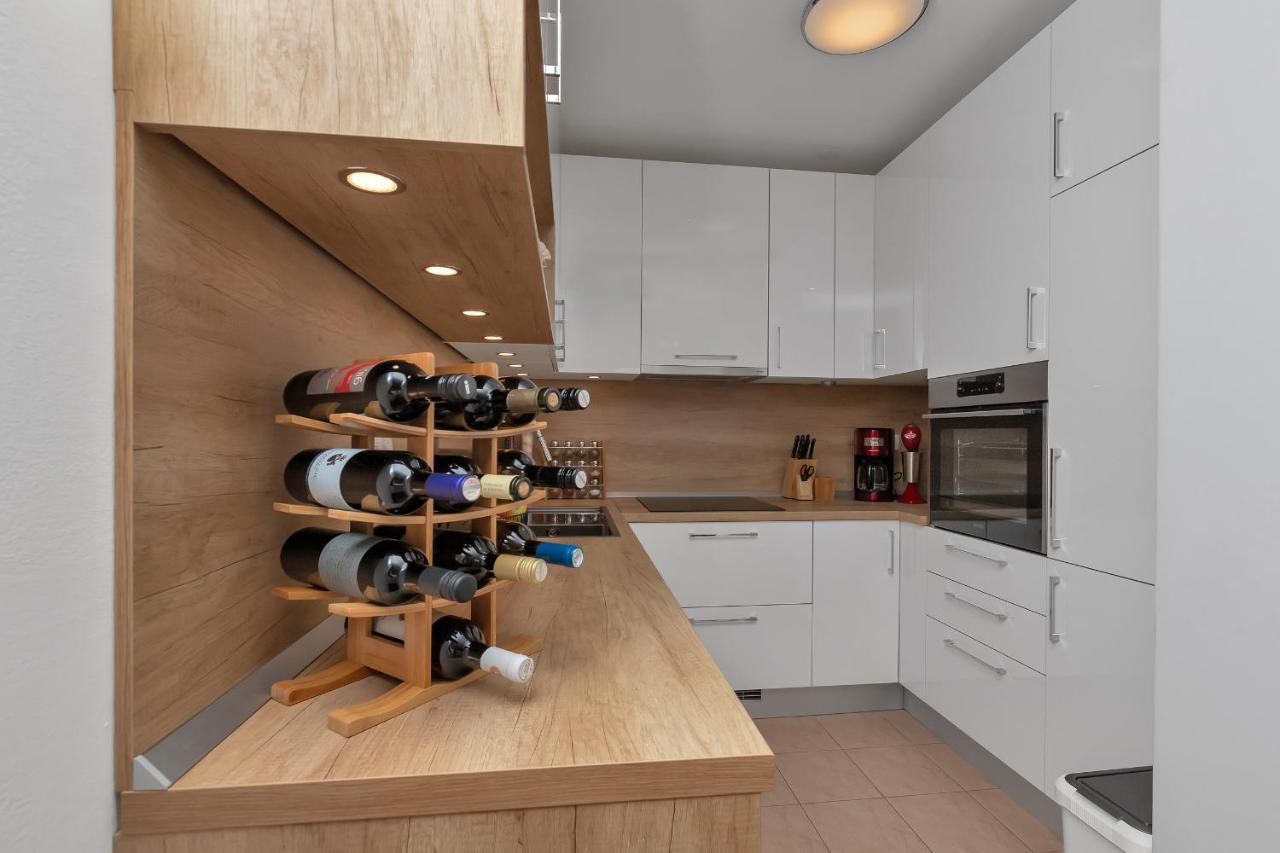 Bruno & Toni Deluxe Apartman Макарска Екстериор снимка